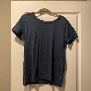 Lululemon swiftly tech breeze short sleeve